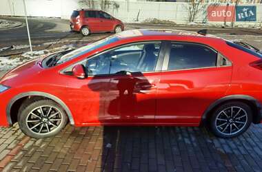 Хэтчбек Honda Civic 2014 в 