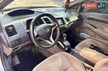 Седан Honda Civic 2008 в Днепре