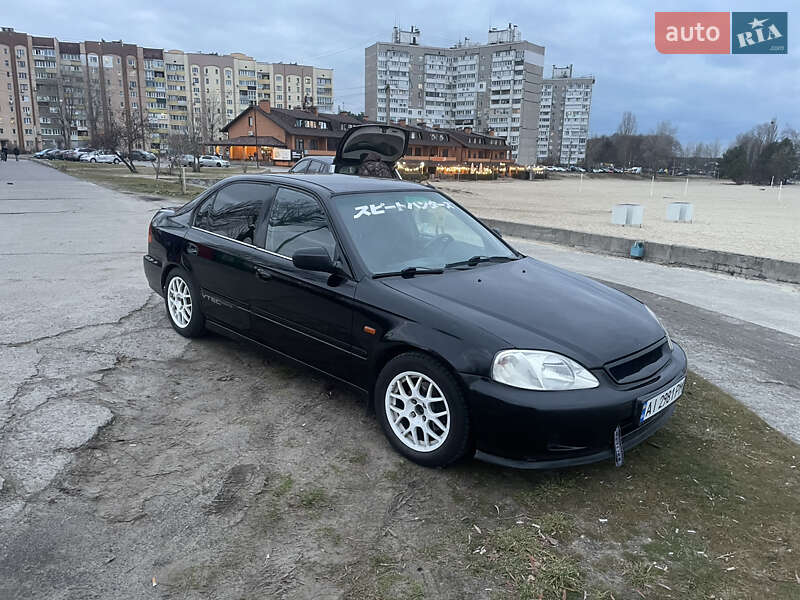 Седан Honda Civic 1999 в Украинке