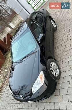 Седан Honda Civic 2005 в Надворной