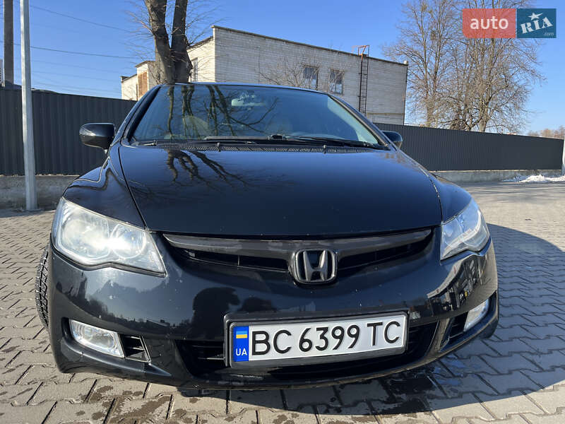 Седан Honda Civic 2008 в Львове