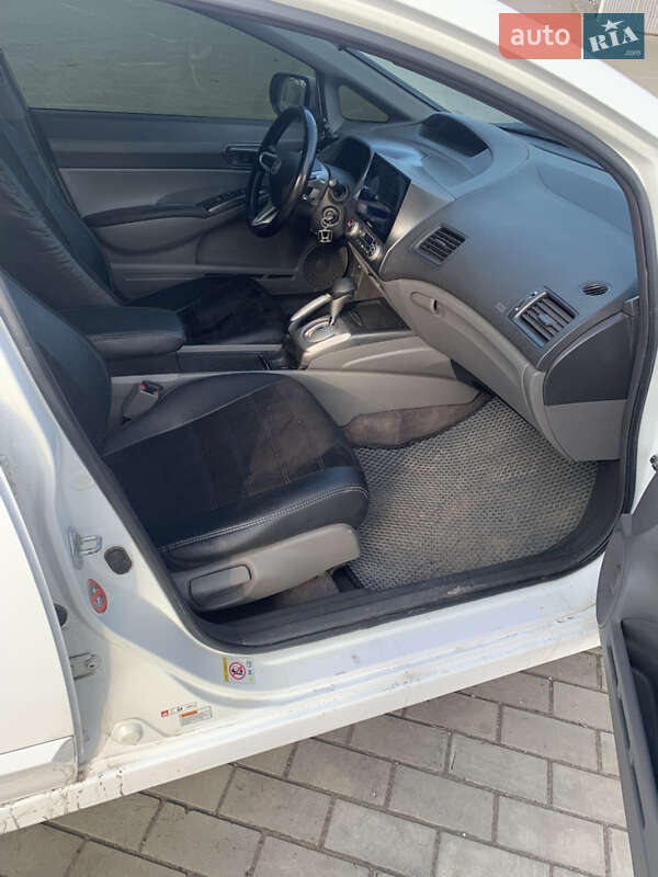 Седан Honda Civic 2007 в Апостоловому