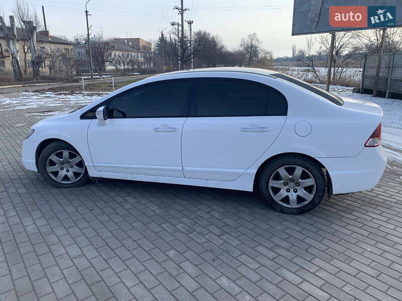 Седан Honda Civic 2007 в Апостоловому