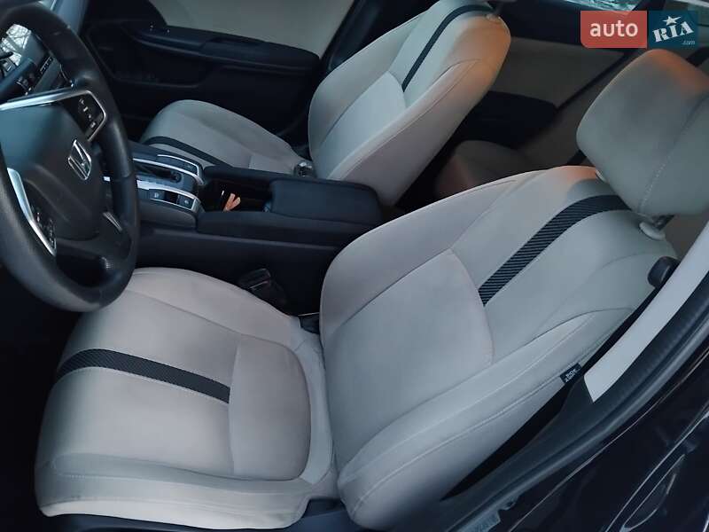 Седан Honda Civic 2016 в Кременчуці