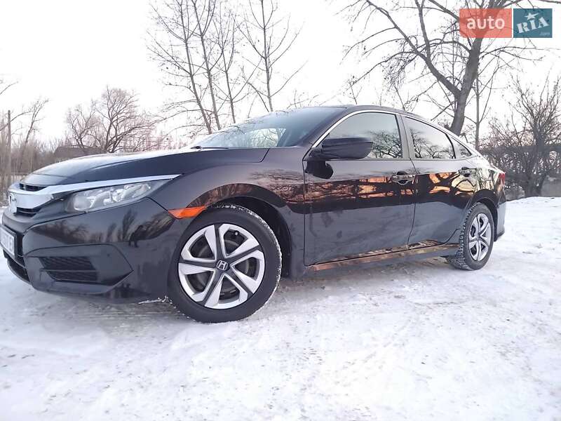 Седан Honda Civic 2016 в Кременчуці