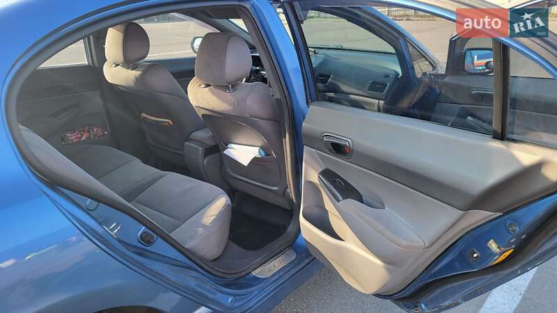 Седан Honda Civic 2007 в Львові