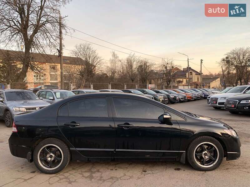Седан Honda Civic 2008 в Виннице