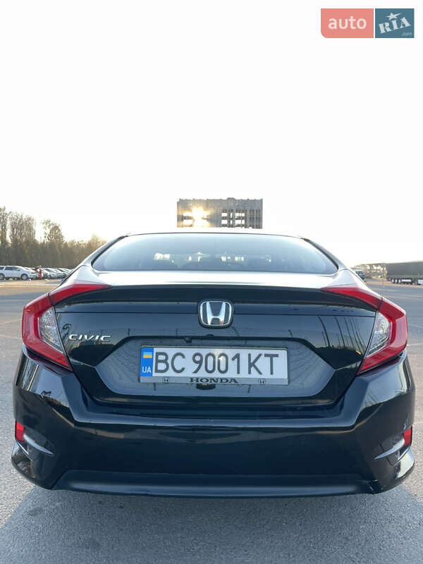 Седан Honda Civic 2018 в Львові