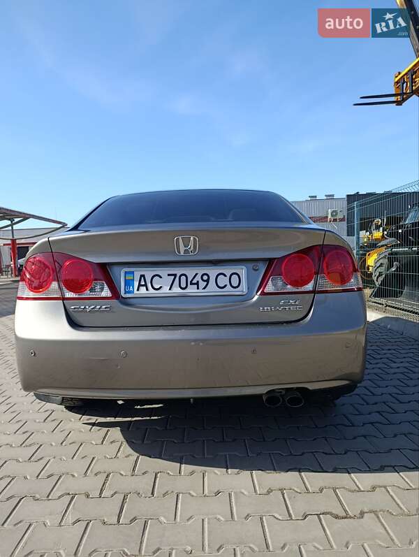 Седан Honda Civic 2008 в Луцке