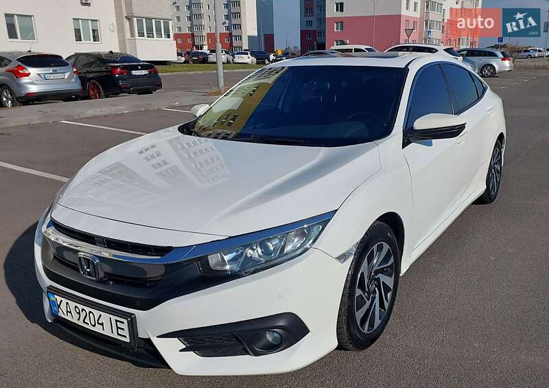 Седан Honda Civic 2017 в 