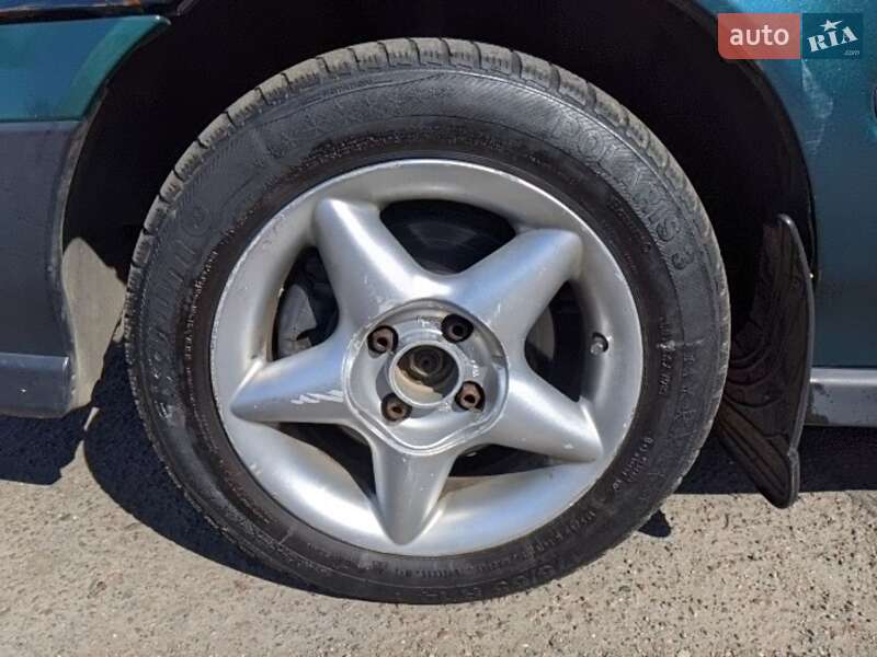 Хэтчбек Honda Civic 1996 в Одессе
