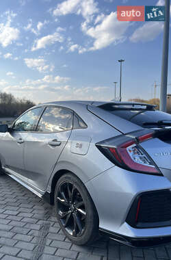 Хэтчбек Honda Civic 2017 в 
