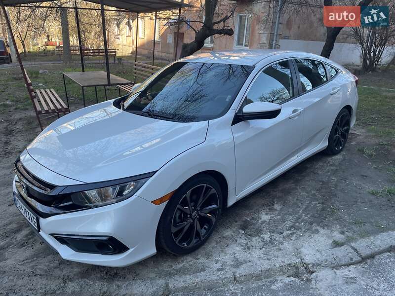 Седан Honda Civic 2021 в 