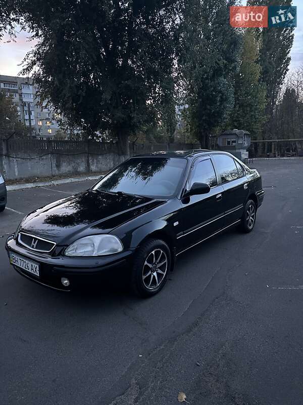 Седан Honda Civic 1996 в Одессе