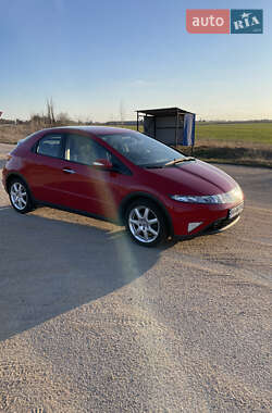 Хэтчбек Honda Civic 2008 в 