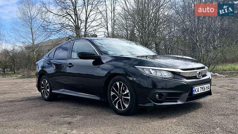 Седан Honda Civic 2017 в 