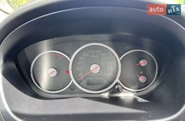 Хэтчбек Honda Civic 2005 в 