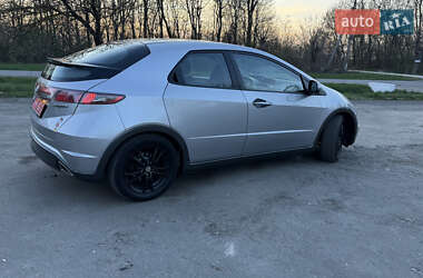 Хэтчбек Honda Civic 2010 в 