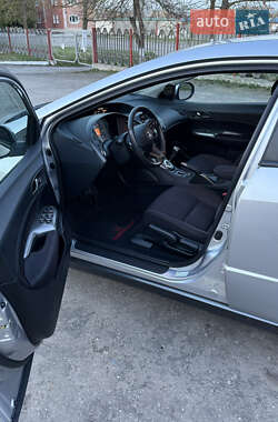Хэтчбек Honda Civic 2010 в 