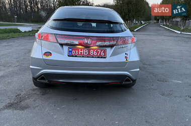Хэтчбек Honda Civic 2010 в 