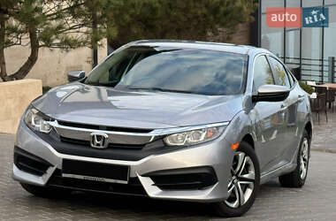 Седан Honda Civic 2017 в 