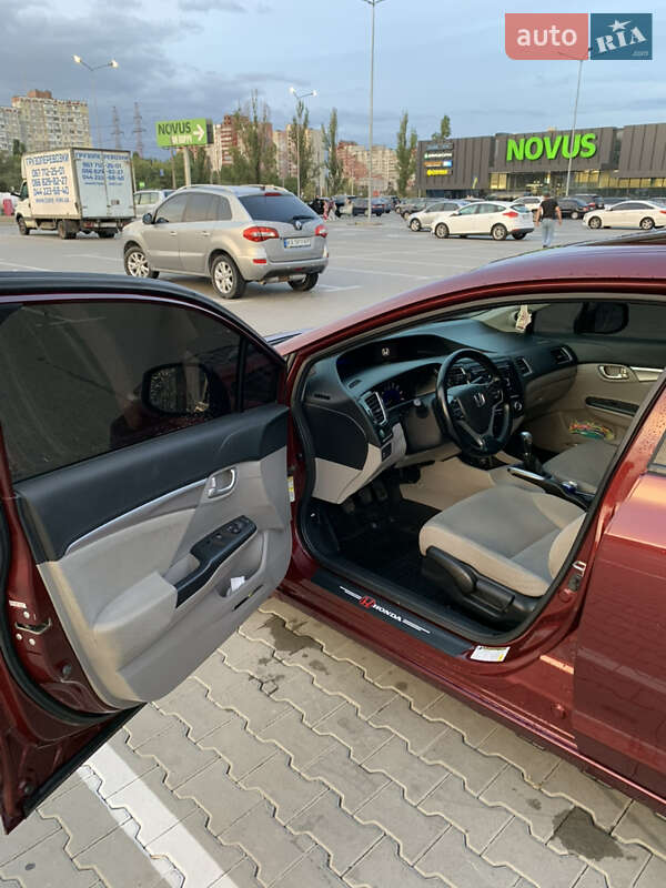 Седан Honda Civic 2013 в Киеве