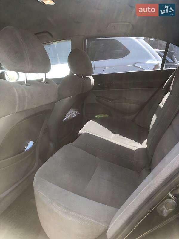 Седан Honda Civic 2008 в Кривом Роге