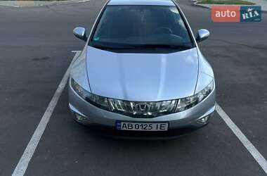 Хэтчбек Honda Civic 2007 в Виннице