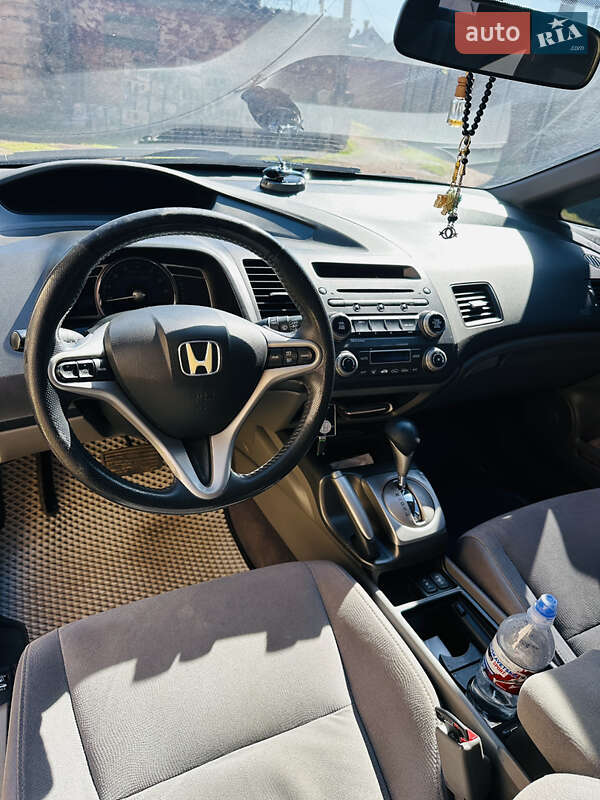 Седан Honda Civic 2006 в Кривому Розі
