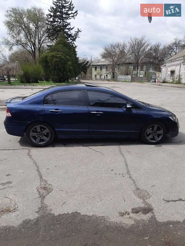 Седан Honda Civic 2007 в Запорожье