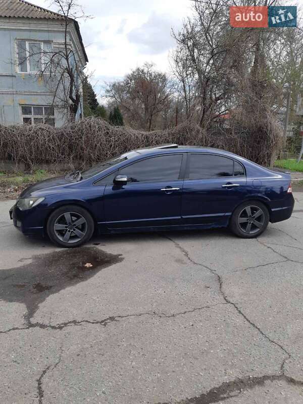 Седан Honda Civic 2007 в Запорожье