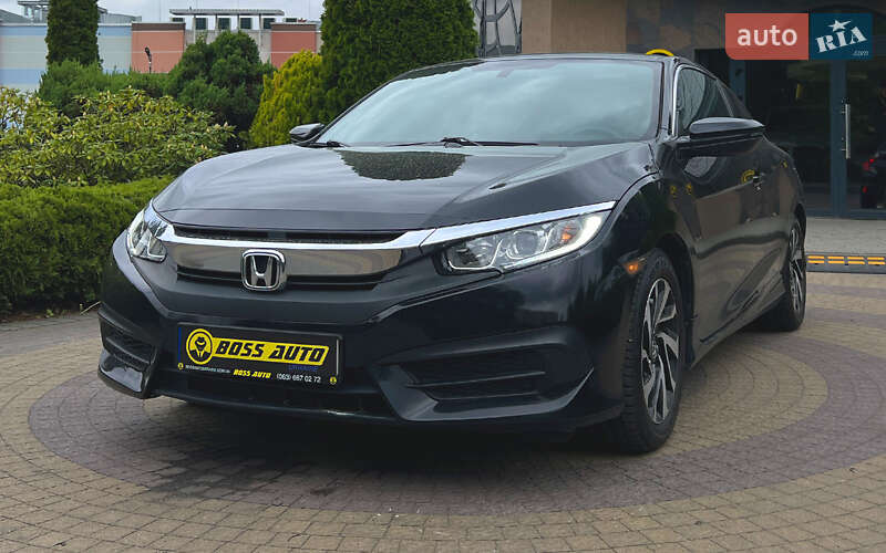 Купе Honda Civic 2016 в Львове
