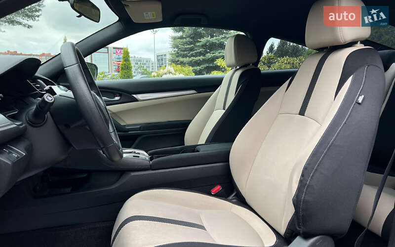 Купе Honda Civic 2016 в Львове