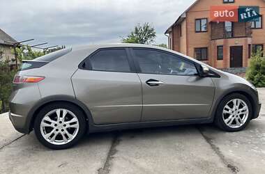 Хэтчбек Honda Civic 2007 в 