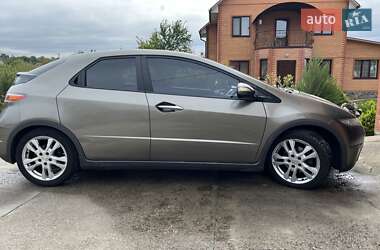 Хэтчбек Honda Civic 2007 в 