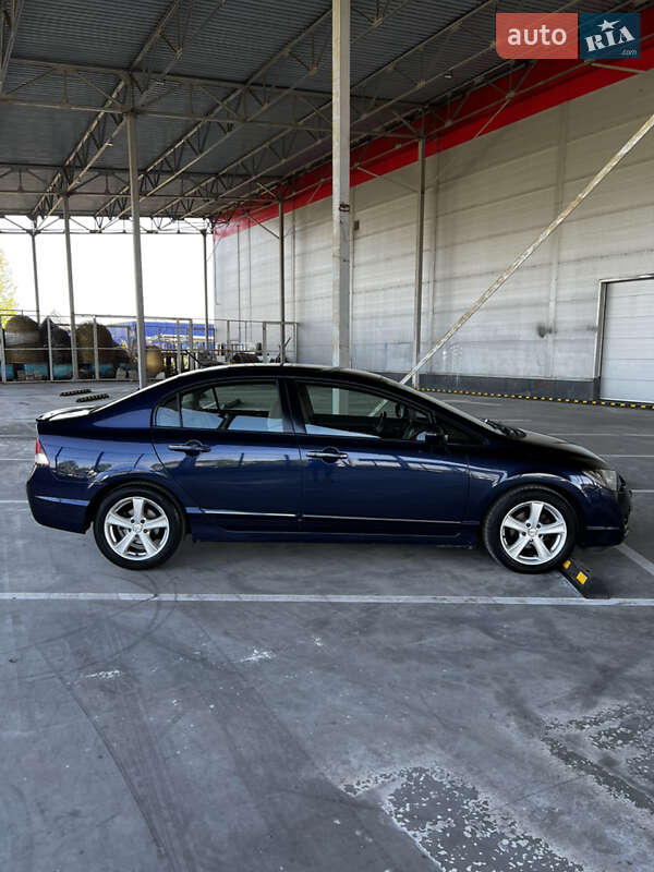 Седан Honda Civic 2010 в Рівному