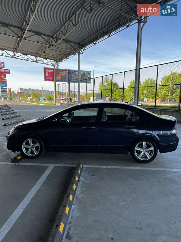 Седан Honda Civic 2010 в Рівному