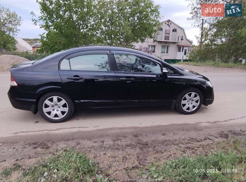 Седан Honda Civic 2007 в Первомайську