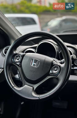 Хэтчбек Honda Civic 2014 в 