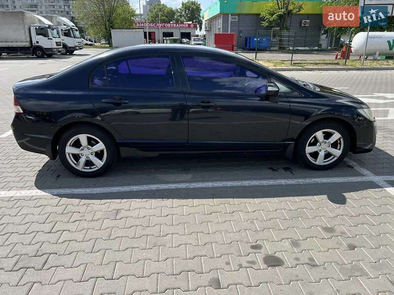 Седан Honda Civic 2007 в Києві