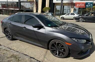 Седан Honda Civic 2019 в Ужгороді