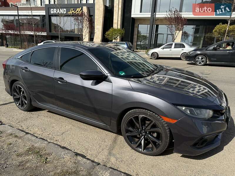 Седан Honda Civic 2019 в 