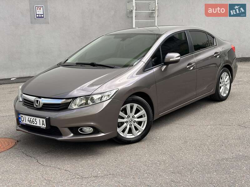Седан Honda Civic 2012 в 