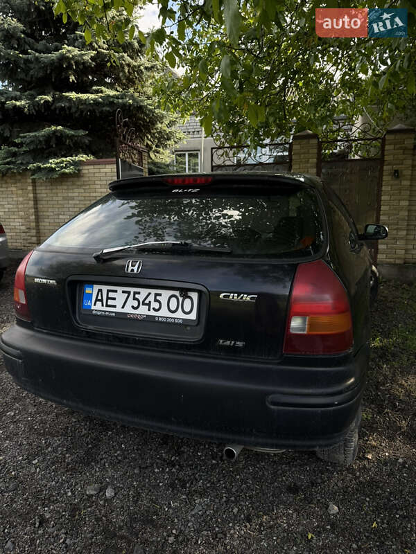 Хетчбек Honda Civic 1998 в Дніпрі