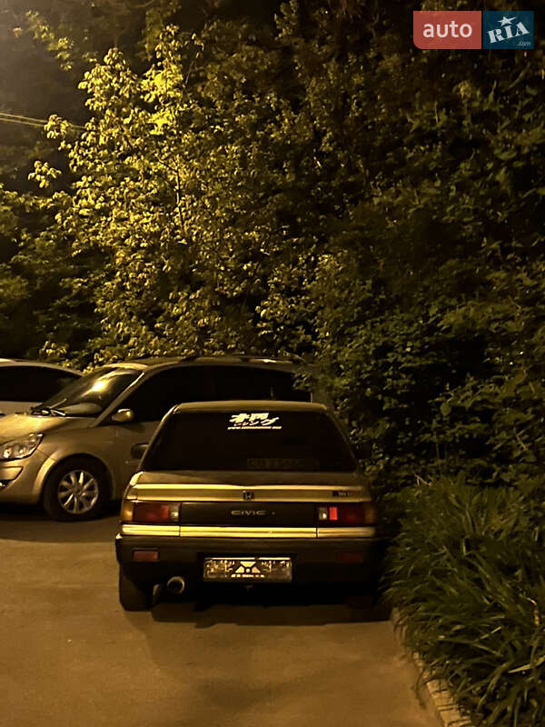 Седан Honda Civic 1988 в Чернігові фото 2 Седан Honda Civic 1988 в Чернігові