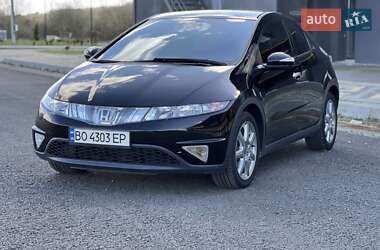 Хэтчбек Honda Civic 2007 в 