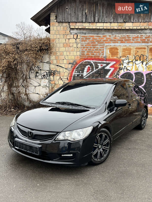 Седан Honda Civic 2009 в Немішаєве