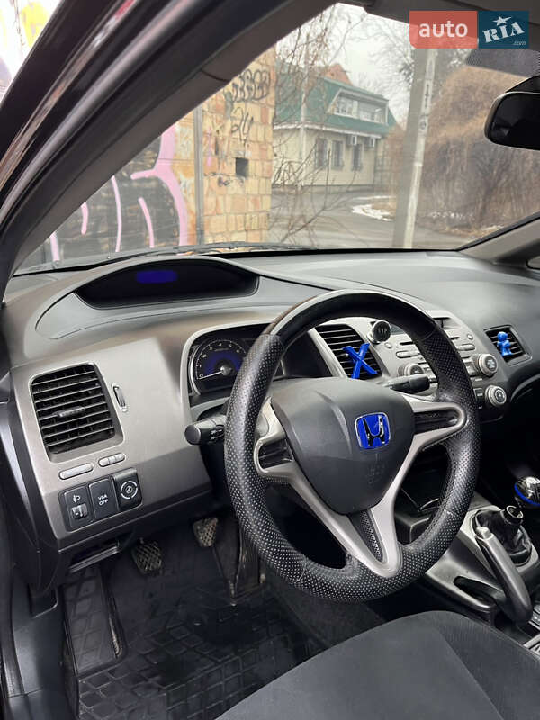 Седан Honda Civic 2009 в Немішаєве
