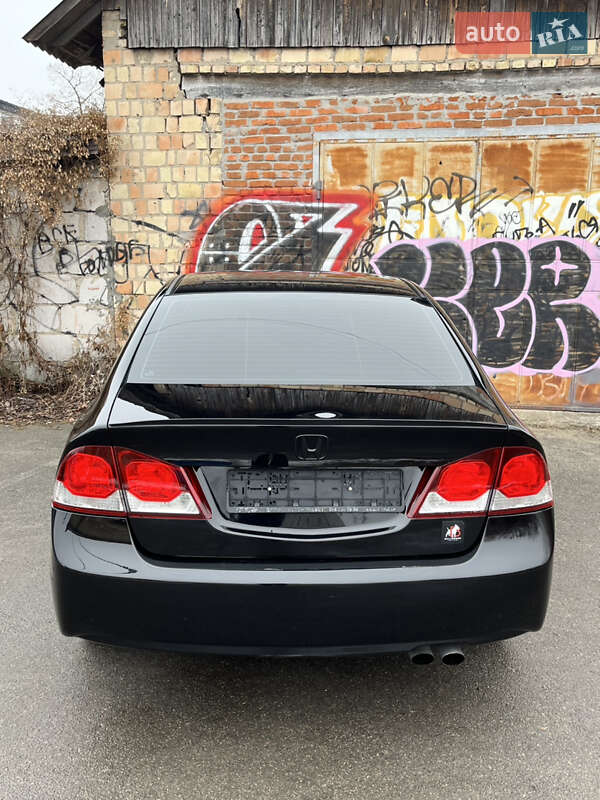 Седан Honda Civic 2009 в Немішаєве