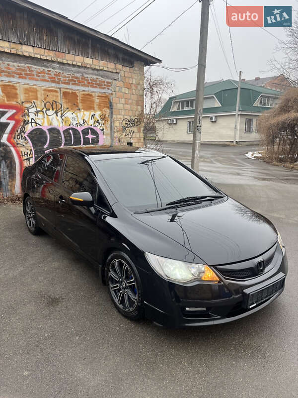 Седан Honda Civic 2009 в Немішаєве